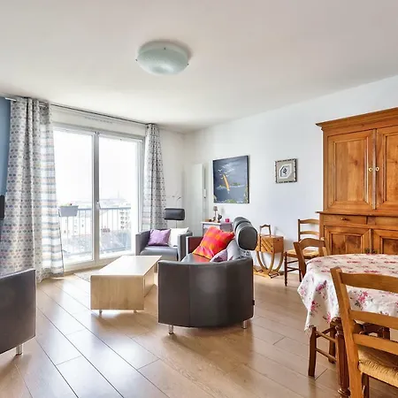 New! Very Nice Flat In The Center! * נאנט